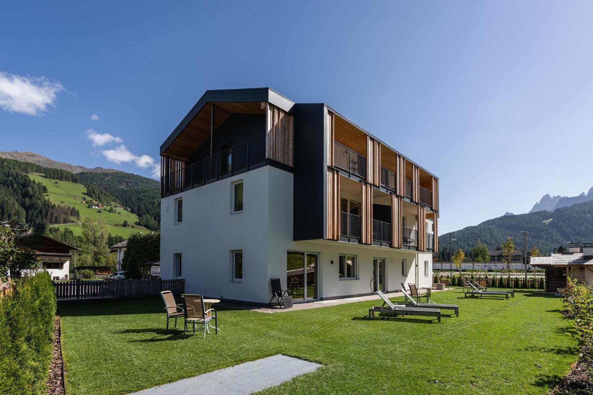 Ariane'S Guesthouse Sexten Exterior photo